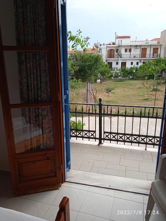 Syraina Apartments Skiathos Exterior foto